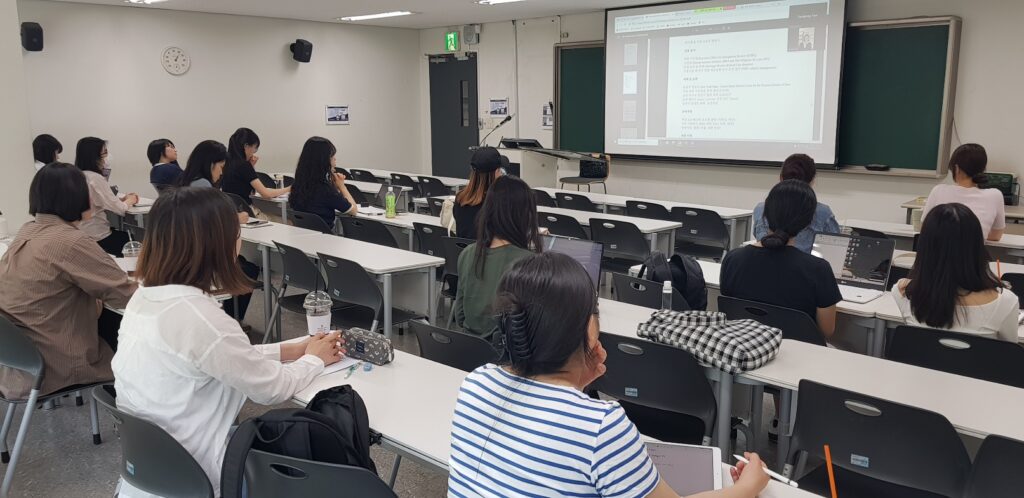 Special lecture at Korea Sookmyung Women's College of Law, U.S. Legal Research and draft documentation 